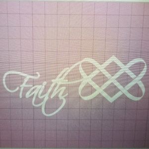 Meet your Posher, Carolina